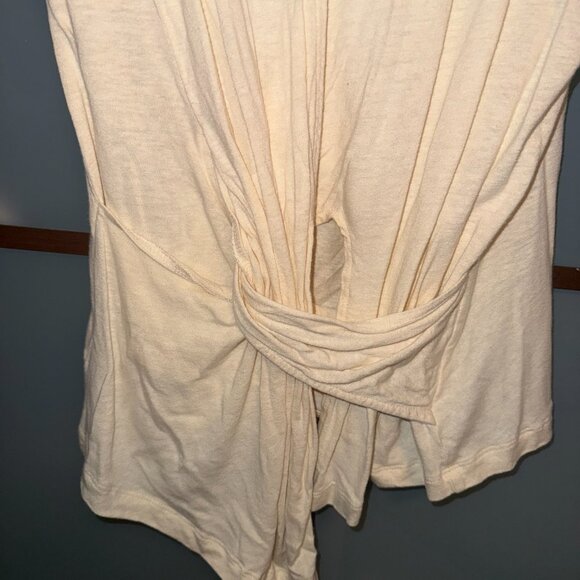 BCBG Maxazria Cream Top- Womens Size Medium - Picture 4 of 4